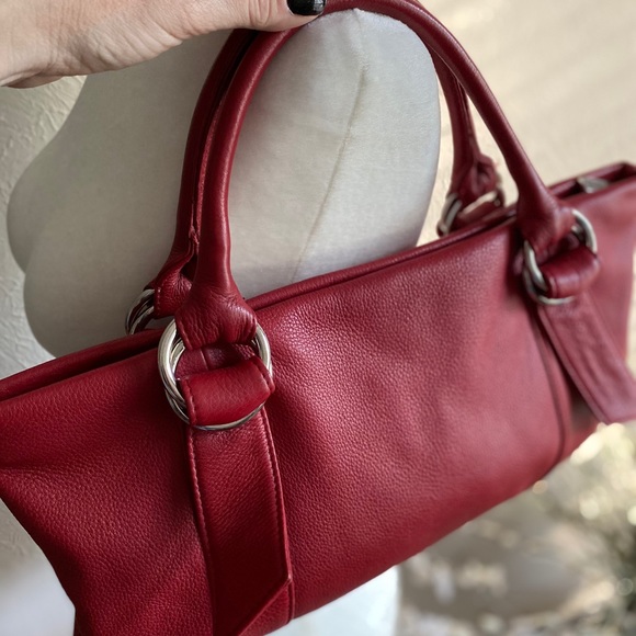 Red hand bag - Picture 2 of 7